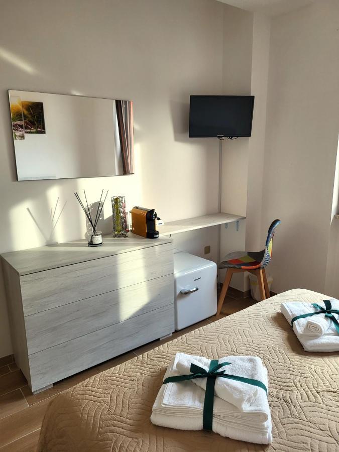 Di Gioia Home B&B Cosenza Bagian luar foto